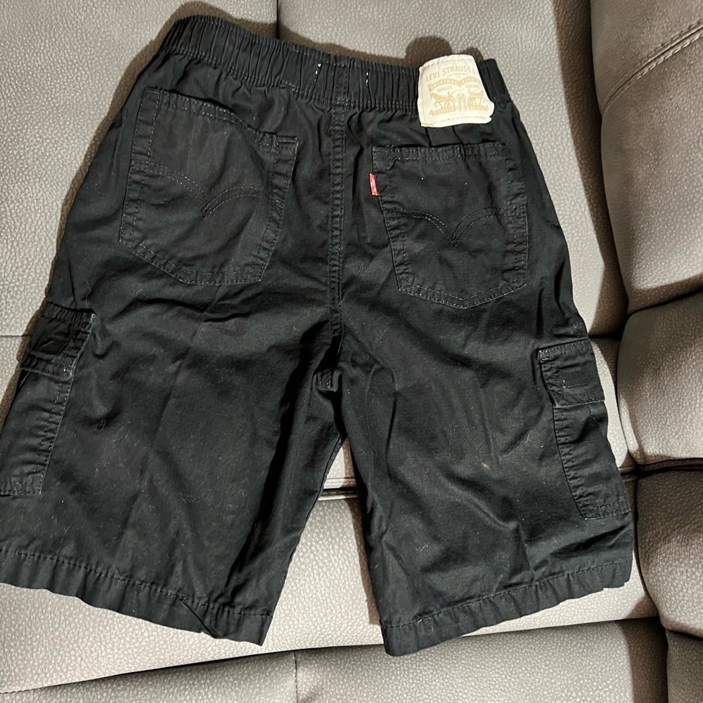 Levi’s - Picture 2 of 5
